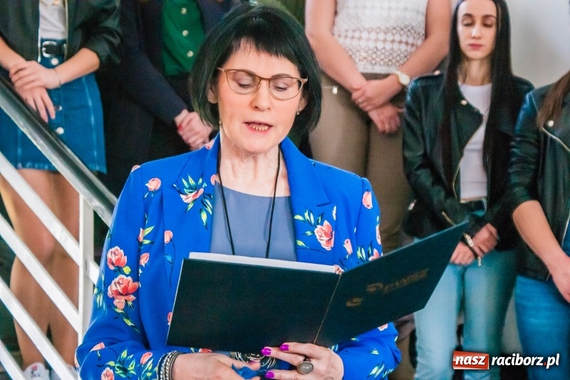 Zdjęcie w galerii na portalu naszraciborz.pl: W PWSZ odbył się I Festiwal Książki Naukowej  wiadomości z regionu