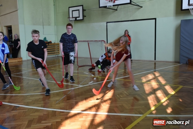 Zdjęcie w galerii na portalu naszraciborz.pl: W zdrowym ciele zdrowy duch – międzynarodowy projekt w Szkole w Tworkowie wiadomości z regionu