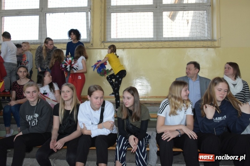 Zdjęcie w galerii na portalu naszraciborz.pl: W zdrowym ciele zdrowy duch – międzynarodowy projekt w Szkole w Tworkowie wiadomości z regionu