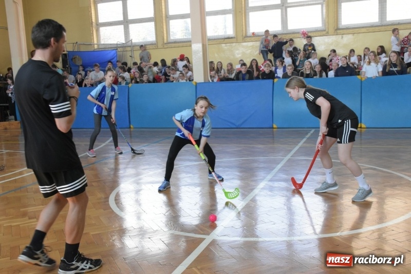 Zdjęcie w galerii na portalu naszraciborz.pl: W zdrowym ciele zdrowy duch – międzynarodowy projekt w Szkole w Tworkowie wiadomości z regionu