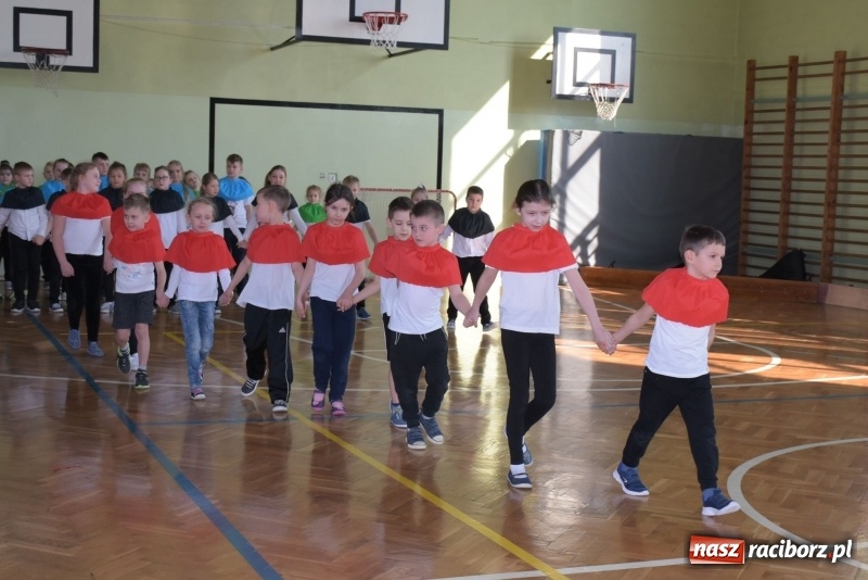 Zdjęcie w galerii na portalu naszraciborz.pl: W zdrowym ciele zdrowy duch – międzynarodowy projekt w Szkole w Tworkowie wiadomości z regionu