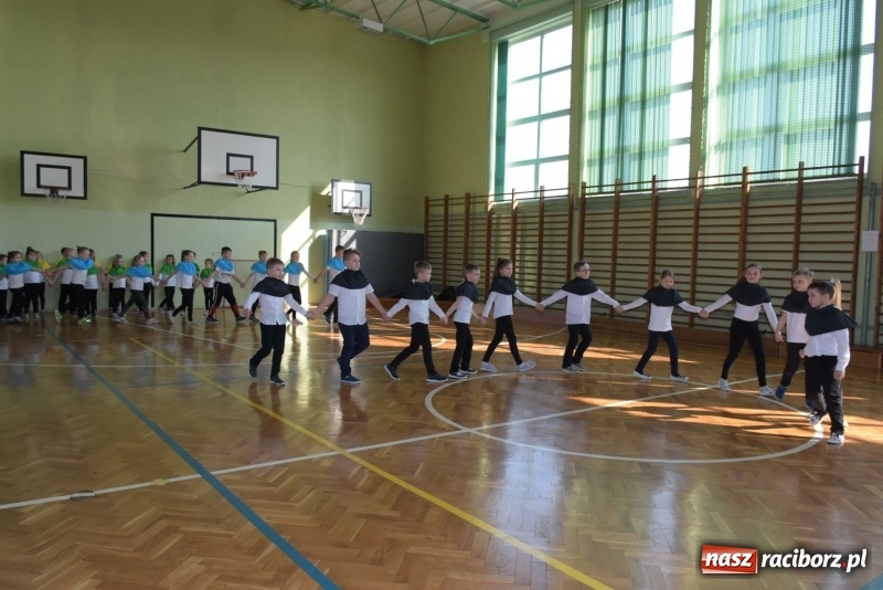 Zdjęcie w galerii na portalu naszraciborz.pl: W zdrowym ciele zdrowy duch – międzynarodowy projekt w Szkole w Tworkowie wiadomości z regionu