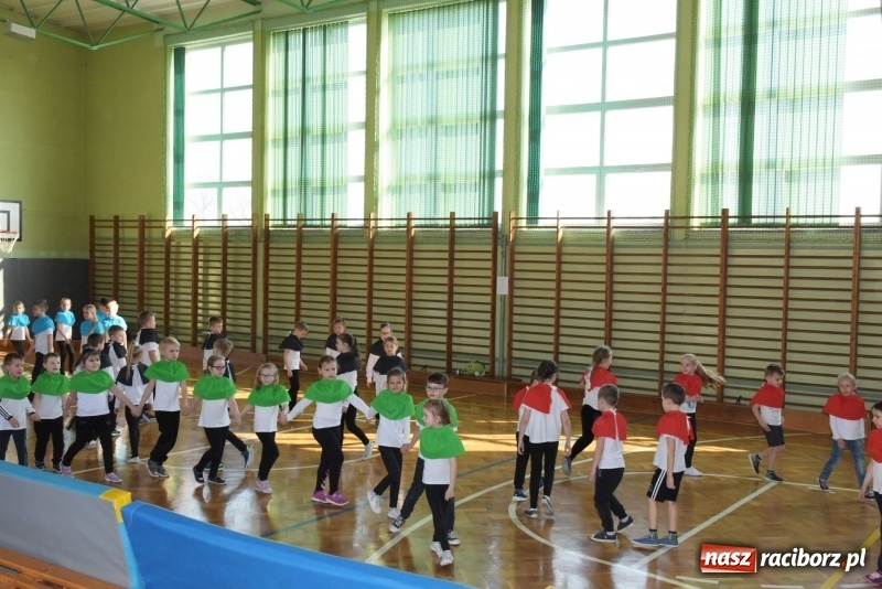 Zdjęcie w galerii na portalu naszraciborz.pl: W zdrowym ciele zdrowy duch – międzynarodowy projekt w Szkole w Tworkowie wiadomości z regionu
