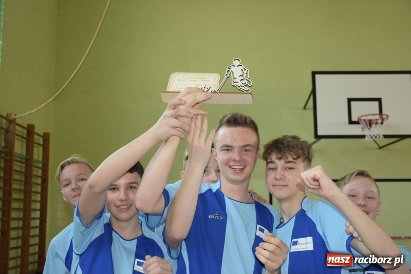 Zdjęcie w galerii na portalu naszraciborz.pl: W zdrowym ciele zdrowy duch – międzynarodowy projekt w Szkole w Tworkowie wiadomości z regionu