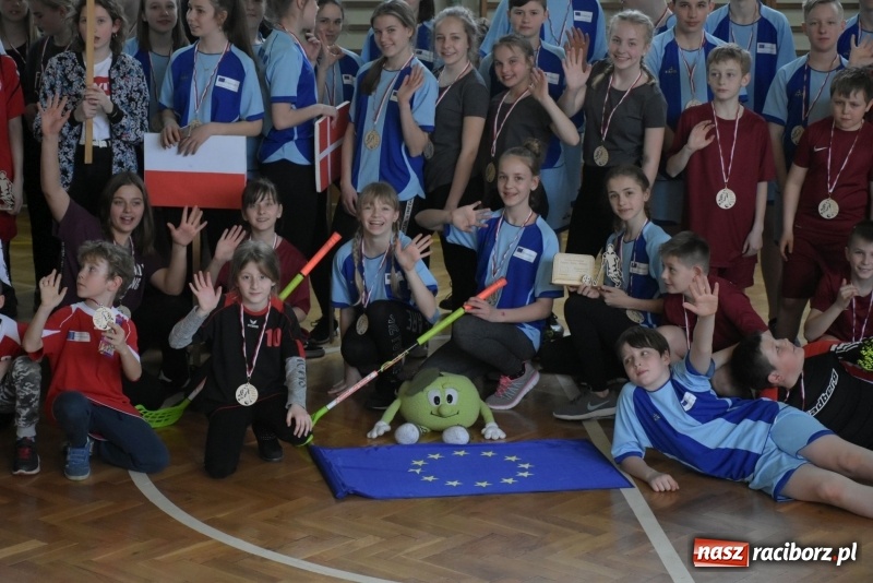 Zdjęcie w galerii na portalu naszraciborz.pl: W zdrowym ciele zdrowy duch – międzynarodowy projekt w Szkole w Tworkowie wiadomości z regionu