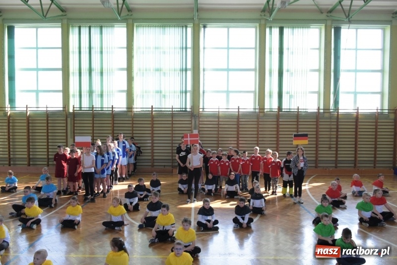 Zdjęcie w galerii na portalu naszraciborz.pl: W zdrowym ciele zdrowy duch – międzynarodowy projekt w Szkole w Tworkowie wiadomości z regionu