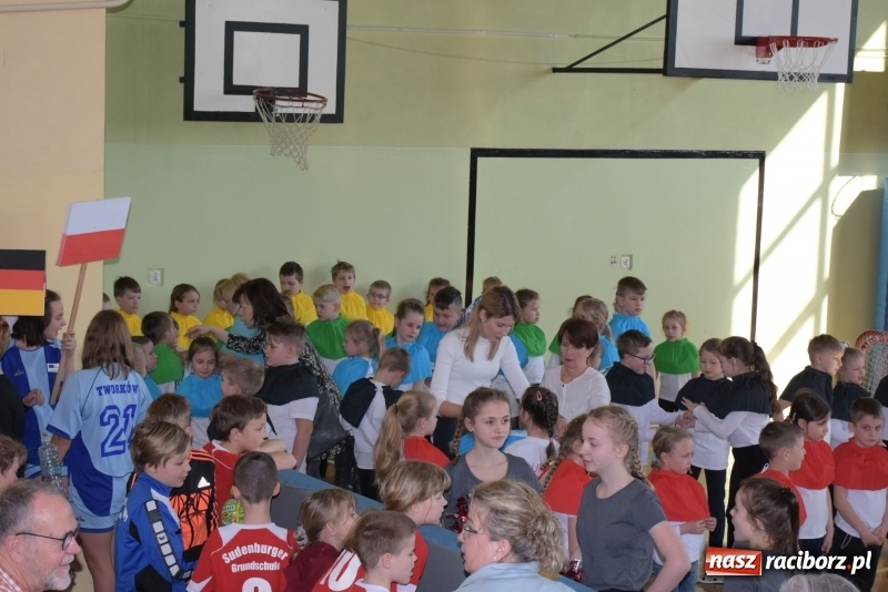 Zdjęcie w galerii na portalu naszraciborz.pl: W zdrowym ciele zdrowy duch – międzynarodowy projekt w Szkole w Tworkowie wiadomości z regionu