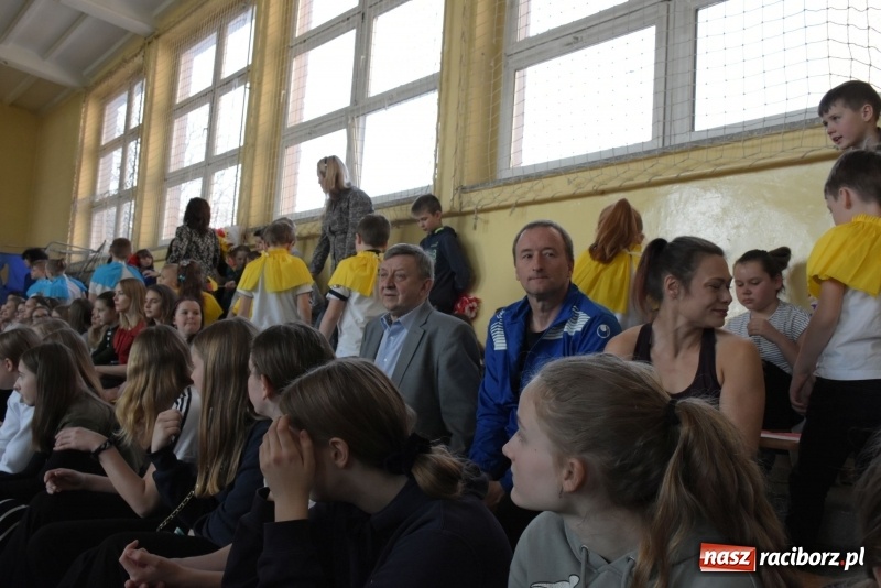 Zdjęcie w galerii na portalu naszraciborz.pl: W zdrowym ciele zdrowy duch – międzynarodowy projekt w Szkole w Tworkowie wiadomości z regionu