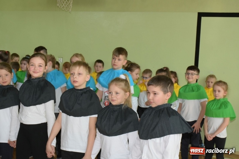 Zdjęcie w galerii na portalu naszraciborz.pl: W zdrowym ciele zdrowy duch – międzynarodowy projekt w Szkole w Tworkowie wiadomości z regionu