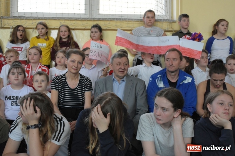 Zdjęcie w galerii na portalu naszraciborz.pl: W zdrowym ciele zdrowy duch – międzynarodowy projekt w Szkole w Tworkowie wiadomości z regionu