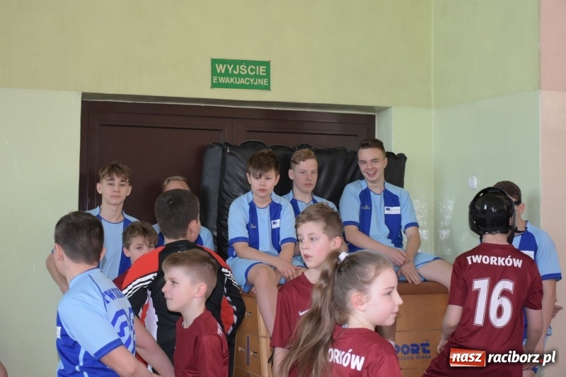 Zdjęcie w galerii na portalu naszraciborz.pl: W zdrowym ciele zdrowy duch – międzynarodowy projekt w Szkole w Tworkowie wiadomości z regionu