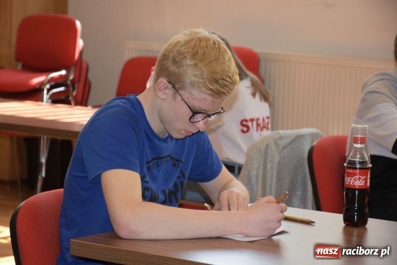 Zdjęcie w galerii na portalu naszraciborz.pl: Młodzież zapobiega pożarom. Turniej wiedzy pożarniczej  wiadomości z regionu