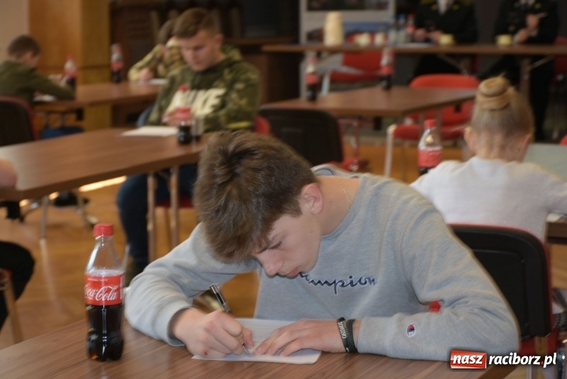 Zdjęcie w galerii na portalu naszraciborz.pl: Młodzież zapobiega pożarom. Turniej wiedzy pożarniczej  wiadomości z regionu