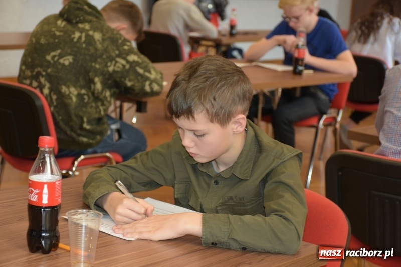 Zdjęcie w galerii na portalu naszraciborz.pl: Młodzież zapobiega pożarom. Turniej wiedzy pożarniczej  wiadomości z regionu