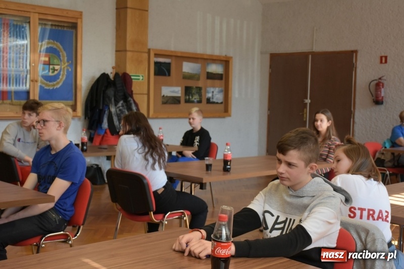 Zdjęcie w galerii na portalu naszraciborz.pl: Młodzież zapobiega pożarom. Turniej wiedzy pożarniczej  wiadomości z regionu