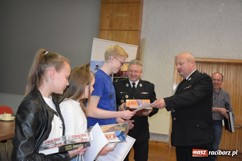 Zdjęcie w galerii na portalu naszraciborz.pl: Młodzież zapobiega pożarom. Turniej wiedzy pożarniczej  wiadomości z regionu