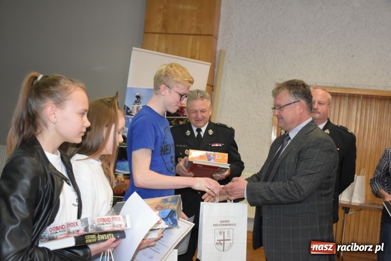 Zdjęcie w galerii na portalu naszraciborz.pl: Młodzież zapobiega pożarom. Turniej wiedzy pożarniczej  wiadomości z regionu