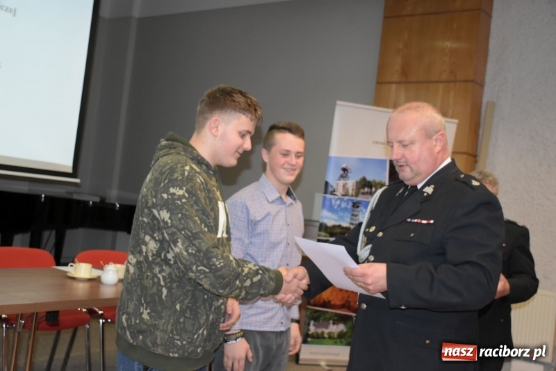 Zdjęcie w galerii na portalu naszraciborz.pl: Młodzież zapobiega pożarom. Turniej wiedzy pożarniczej  wiadomości z regionu