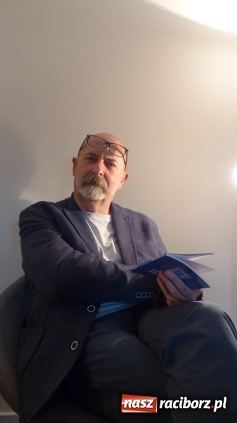 Zdjęcie w galerii na portalu naszraciborz.pl: Rewizja osobista Aleksandra Pordzika  wiadomości z regionu