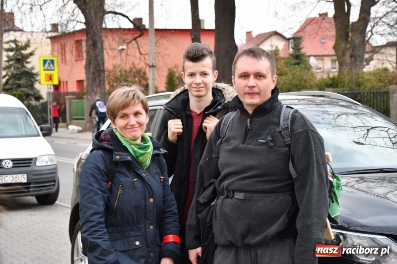 Zdjęcie w galerii na portalu naszraciborz.pl: Podjęli wyzwanie Ekstremalnej Drogi Krzyżowej [FOTO] wiadomości z regionu