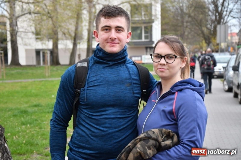 Zdjęcie w galerii na portalu naszraciborz.pl: Podjęli wyzwanie Ekstremalnej Drogi Krzyżowej [FOTO] wiadomości z regionu