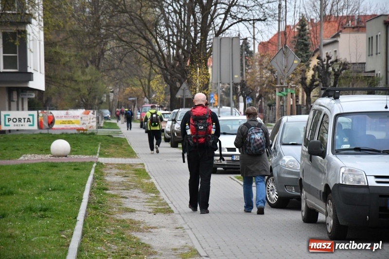 Zdjęcie w galerii na portalu naszraciborz.pl: Podjęli wyzwanie Ekstremalnej Drogi Krzyżowej [FOTO] wiadomości z regionu
