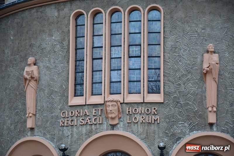 Zdjęcie w galerii na portalu naszraciborz.pl: Podjęli wyzwanie Ekstremalnej Drogi Krzyżowej [FOTO] wiadomości z regionu
