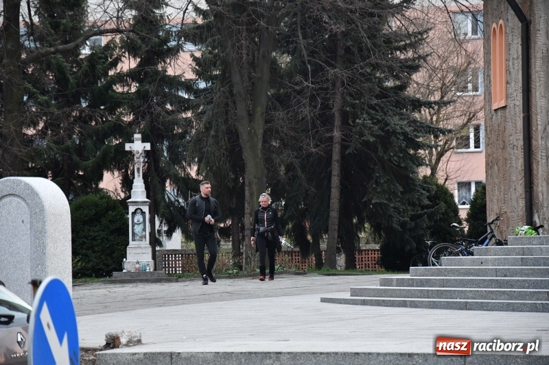 Zdjęcie w galerii na portalu naszraciborz.pl: Podjęli wyzwanie Ekstremalnej Drogi Krzyżowej [FOTO] wiadomości z regionu