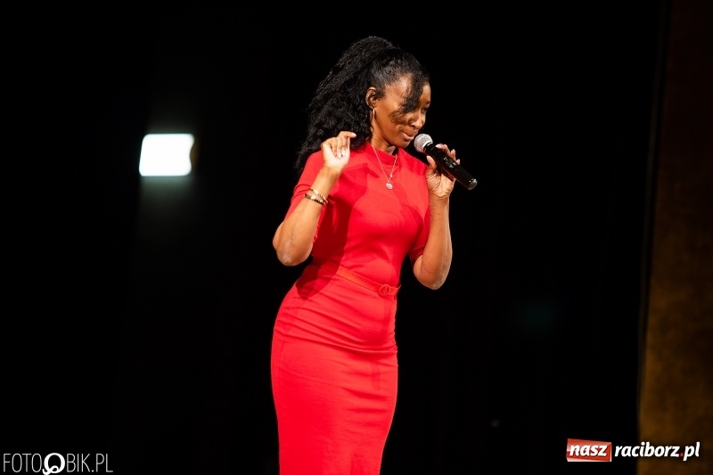 Zdjęcie w galerii na portalu naszraciborz.pl: Po raz siódmy śpiewali po hiszpańsku wiadomości z regionu