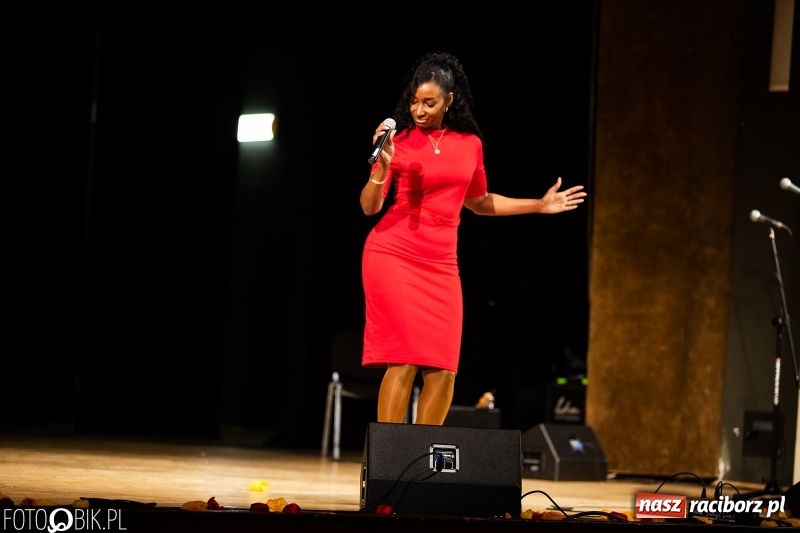 Zdjęcie w galerii na portalu naszraciborz.pl: Po raz siódmy śpiewali po hiszpańsku wiadomości z regionu