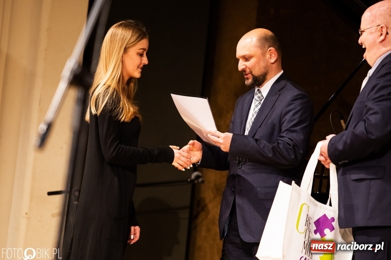 Zdjęcie w galerii na portalu naszraciborz.pl: Po raz siódmy śpiewali po hiszpańsku wiadomości z regionu