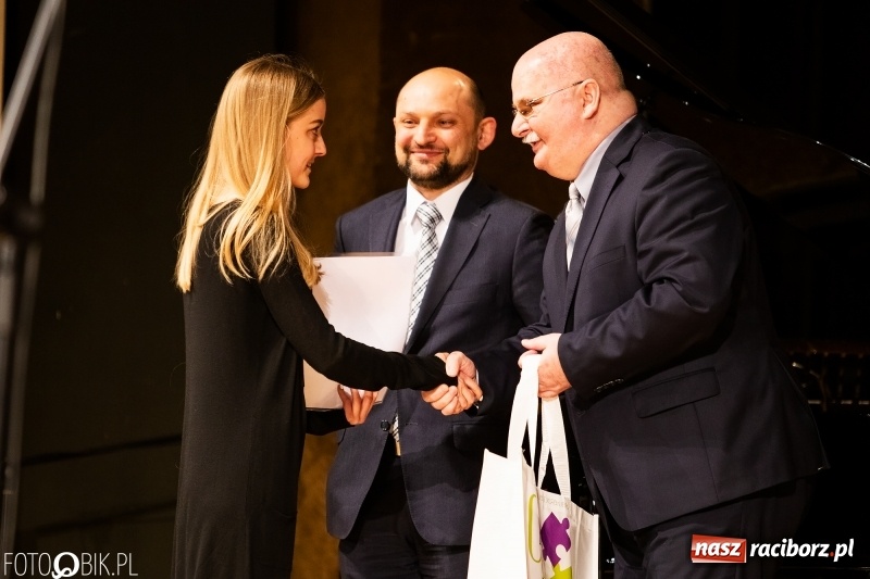 Zdjęcie w galerii na portalu naszraciborz.pl: Po raz siódmy śpiewali po hiszpańsku wiadomości z regionu