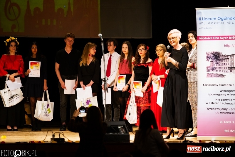 Zdjęcie w galerii na portalu naszraciborz.pl: Po raz siódmy śpiewali po hiszpańsku wiadomości z regionu