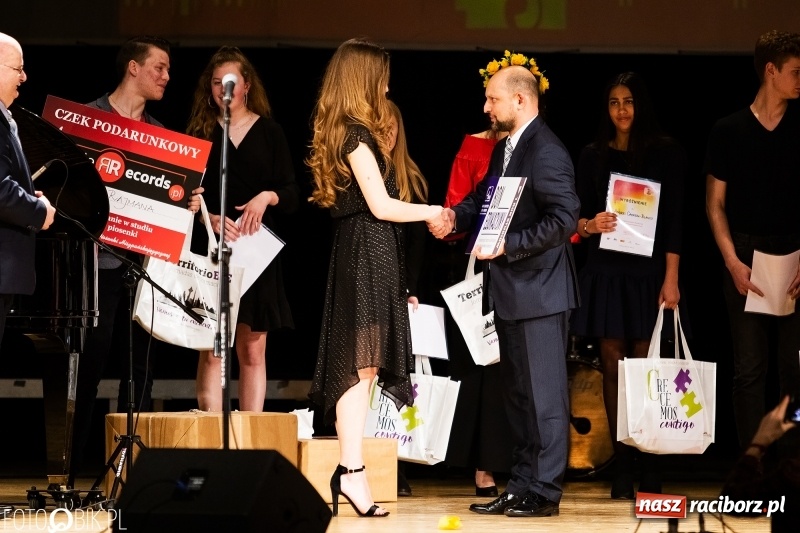 Zdjęcie w galerii na portalu naszraciborz.pl: Po raz siódmy śpiewali po hiszpańsku wiadomości z regionu