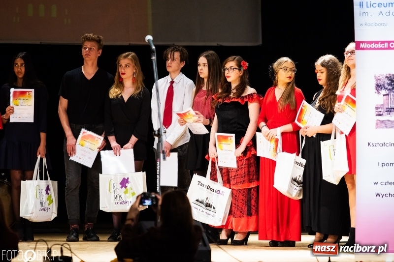 Zdjęcie w galerii na portalu naszraciborz.pl: Po raz siódmy śpiewali po hiszpańsku wiadomości z regionu