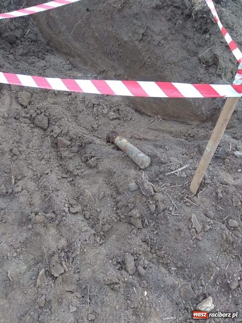 Zdjęcie w galerii na portalu naszraciborz.pl: Groźne znalezisko w Pietrowicach Wielkich [FOTO] wiadomości z regionu