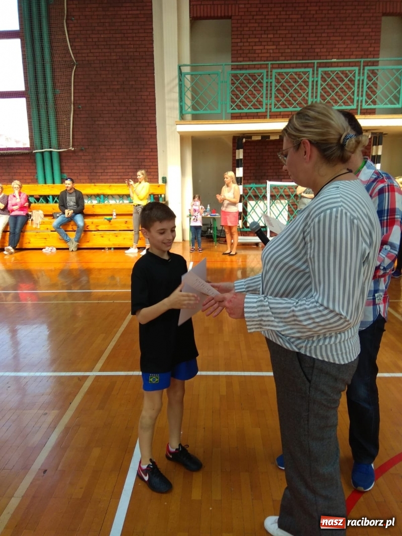 Zdjęcie w galerii na portalu naszraciborz.pl: SP 15 w półfinale wojewódzkim w Rybniku wiadomości z regionu