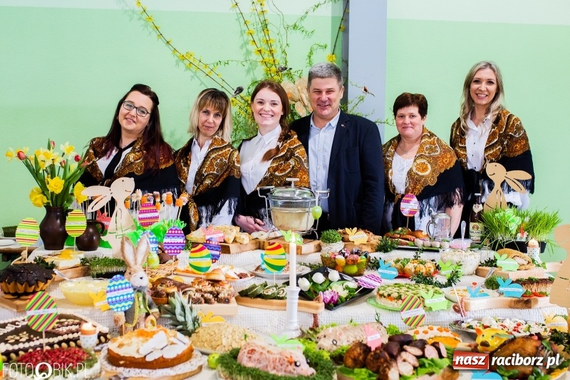 Zdjęcie w galerii na portalu naszraciborz.pl: Wielkanocne stoły w Pietrowicach Wielkich [FOTO i WIDEO] wiadomości z regionu