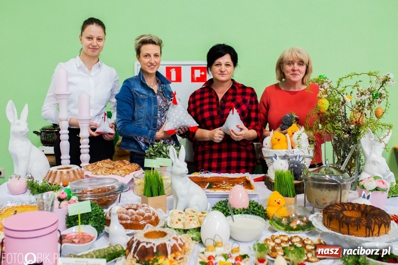 Zdjęcie w galerii na portalu naszraciborz.pl: Wielkanocne stoły w Pietrowicach Wielkich [FOTO i WIDEO] wiadomości z regionu