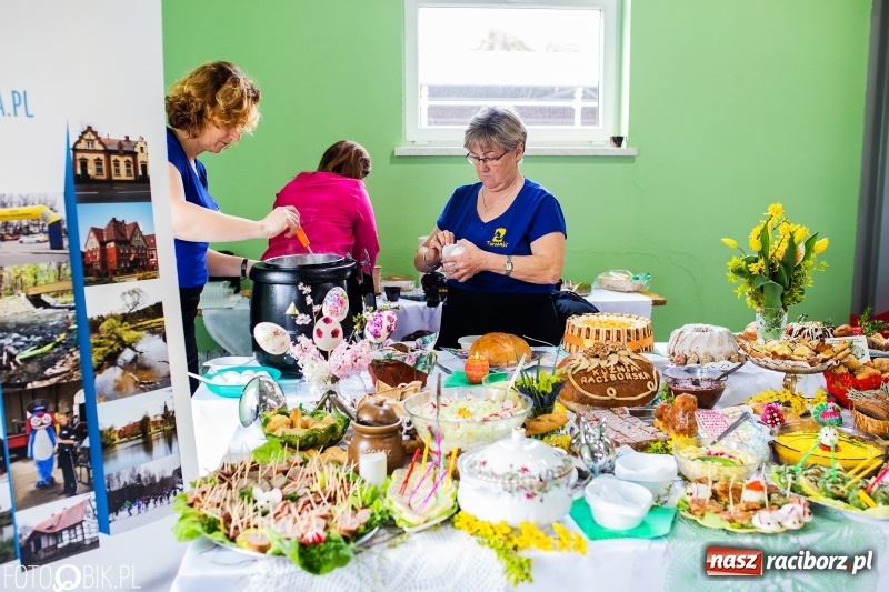Zdjęcie w galerii na portalu naszraciborz.pl: Wielkanocne stoły w Pietrowicach Wielkich [FOTO i WIDEO] wiadomości z regionu