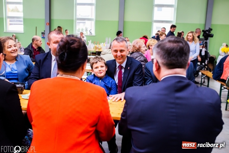 Zdjęcie w galerii na portalu naszraciborz.pl: Wielkanocne stoły w Pietrowicach Wielkich [FOTO i WIDEO] wiadomości z regionu