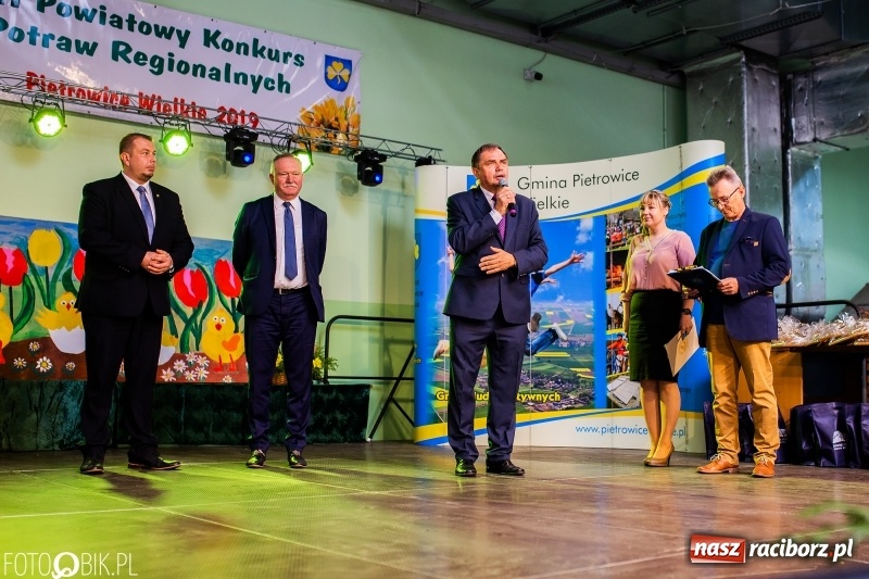 Zdjęcie w galerii na portalu naszraciborz.pl: Wielkanocne stoły w Pietrowicach Wielkich [FOTO i WIDEO] wiadomości z regionu