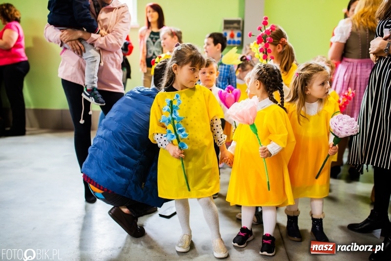Zdjęcie w galerii na portalu naszraciborz.pl: Wielkanocne stoły w Pietrowicach Wielkich [FOTO i WIDEO] wiadomości z regionu