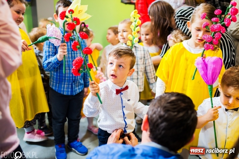 Zdjęcie w galerii na portalu naszraciborz.pl: Wielkanocne stoły w Pietrowicach Wielkich [FOTO i WIDEO] wiadomości z regionu
