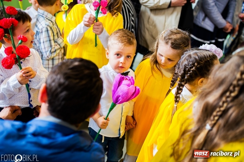 Zdjęcie w galerii na portalu naszraciborz.pl: Wielkanocne stoły w Pietrowicach Wielkich [FOTO i WIDEO] wiadomości z regionu