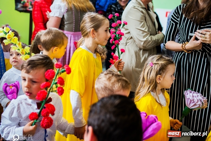 Zdjęcie w galerii na portalu naszraciborz.pl: Wielkanocne stoły w Pietrowicach Wielkich [FOTO i WIDEO] wiadomości z regionu