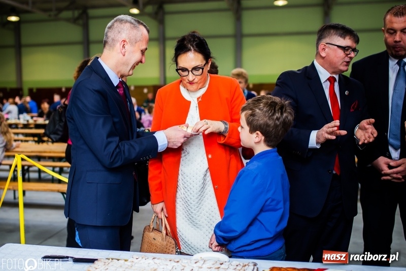 Zdjęcie w galerii na portalu naszraciborz.pl: Wielkanocne stoły w Pietrowicach Wielkich [FOTO i WIDEO] wiadomości z regionu