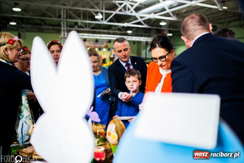 Zdjęcie w galerii na portalu naszraciborz.pl: Wielkanocne stoły w Pietrowicach Wielkich [FOTO i WIDEO] wiadomości z regionu