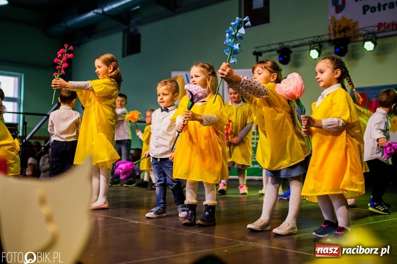 Zdjęcie w galerii na portalu naszraciborz.pl: Wielkanocne stoły w Pietrowicach Wielkich [FOTO i WIDEO] wiadomości z regionu
