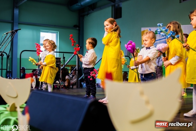 Zdjęcie w galerii na portalu naszraciborz.pl: Wielkanocne stoły w Pietrowicach Wielkich [FOTO i WIDEO] wiadomości z regionu